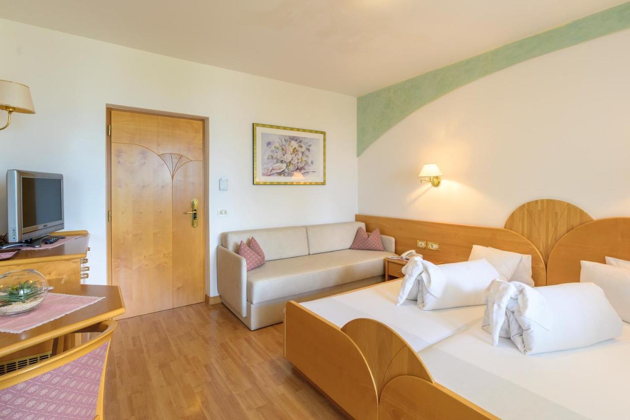 Glanzhof Hotel & Apartments マルレンゴ エクステリア 写真