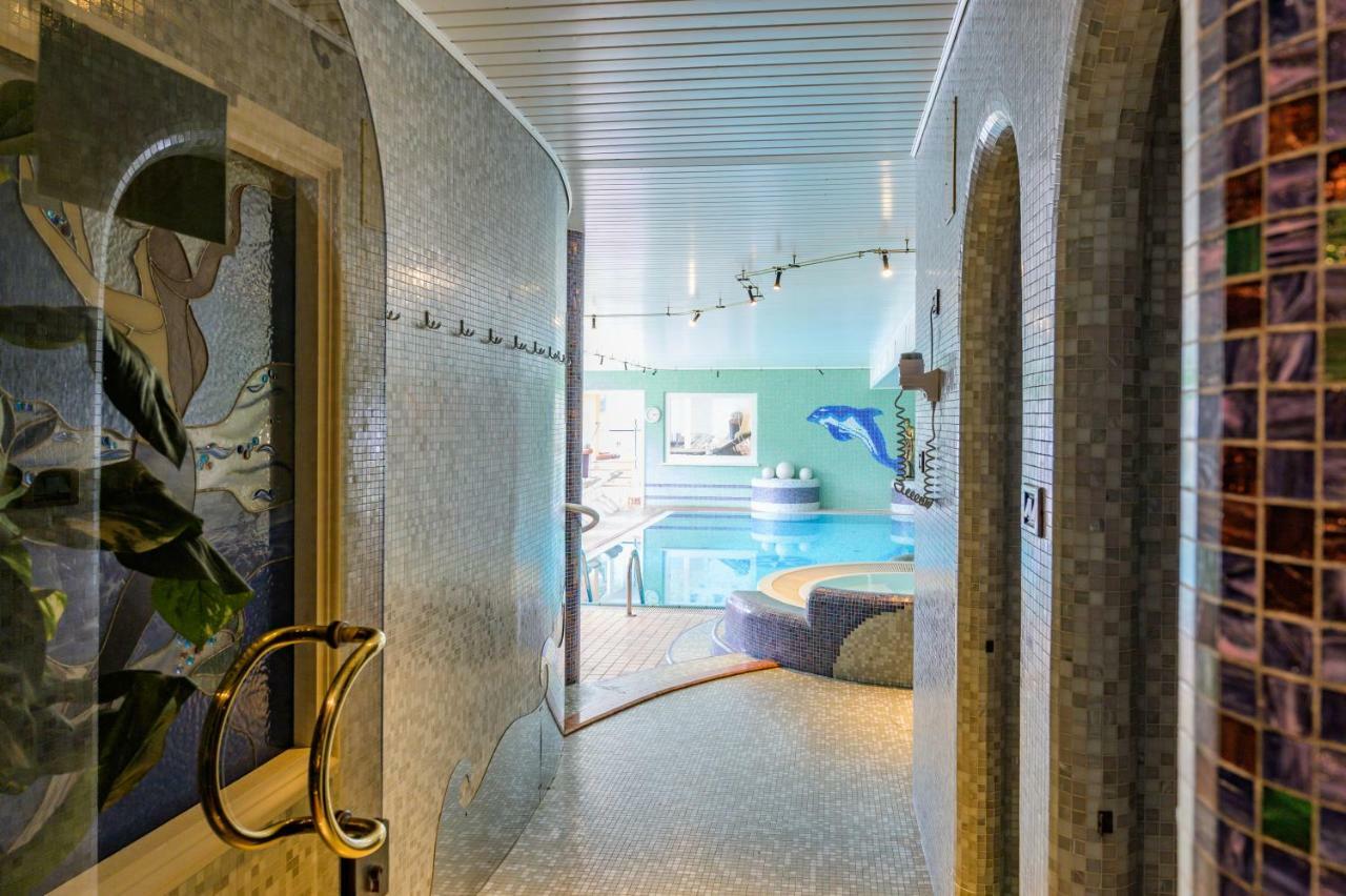 Glanzhof Hotel & Apartments マルレンゴ エクステリア 写真