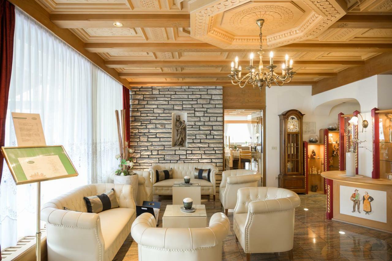 Glanzhof Hotel & Apartments マルレンゴ エクステリア 写真